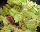 簡単★昼食！豚肉とキャベツの焼きうどん作り方3写真