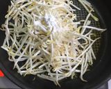 エバラ広東風青椒肉絲ソースでもやし炒め作り方1写真