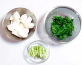 鶏とかぶの炒め煮＊ゆずあんかけ作り方2写真