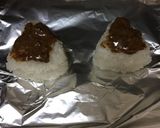 黒にんにくで焼きおにぎり♡作り方3写真