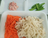 簡単!!鶏挽き肉と蓮根のきんぴら作り方1写真