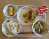 揚げじゃがそぼろあん/宝達志水町学校給食作り方7写真