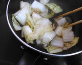 豚と白菜としめじの炒め物作り方4写真