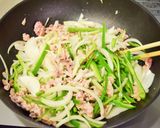 簡単♡豚肉と玉ねぎの春巻き♪作り方3写真