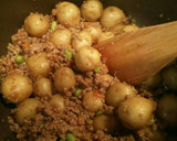 新じゃがとひき肉のカレー炒め作り方6写真