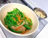 鶏むね肉とインゲンと人参とエノキの生姜焼き作り方9写真
