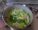ひとつの鍋で野菜たっぷり餃子スープ作り方6写真