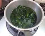 新ワカメと小海老のペペロンチーノ作り方1写真