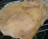 フライパンと鍋のフタで鶏もも肉の蒸し鶏作り方5写真