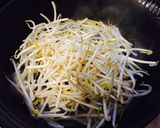 超簡単 塩辛とモヤシの炒めもの作り方1写真