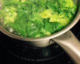 菜の花とベーコンのペペロンチーノ風炒め♪作り方2写真