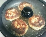 ふっくら鶏肉チーズイン照り焼きハンバーグ作り方8写真