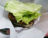 愛称抜群!!蓮根で挟む鶏照り焼きバーガー作り方4写真