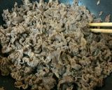 キノコと牛肉のガリバタ醤油ぽん酢炒め作り方4写真