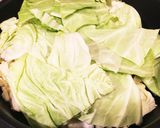 豚バラキャベツ、鶏ガラスープ味♫作り方2写真