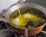 若鶏⾁のコンフィと冬野菜ハーブの香り作り方2写真