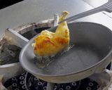 若鶏⾁のコンフィと冬野菜ハーブの香り作り方4写真