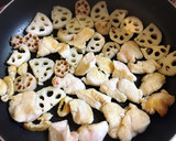 柔らか鶏むね肉とれんこんのオイスター炒め作り方7写真