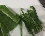 ピーマンと玉ねぎの鰹節炒め作り方1写真