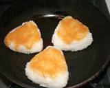 かつおぶしでサクふわ！味噌焼きおにぎり作り方3写真