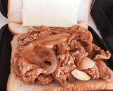 豚肉ピザ焼ホットサンド作り方1写真