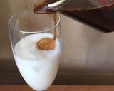 オシャレなアイスカフェラテ作り方4写真