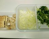 簡単!!三つ葉香る豆腐と麩の玉子とじ作り方1写真