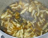 鶏ささみと きのこのコンソメ醤油スープ♡作り方4写真