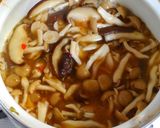 鶏ささみと きのこのピリ辛ナンプラー煮✾作り方4写真
