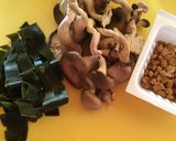 納豆とヒラタケの炒め物作り方1写真