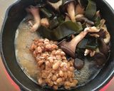 納豆とヒラタケの炒め物作り方3写真