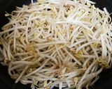 【タジン鍋】豚バラもやしのバター蒸し作り方1写真