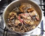 牛すじ肉のすき焼き風赤ワイン煮作り方1写真