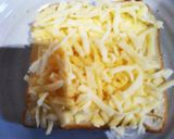 ハイジみたいなとろ〜りチーズトースト♡作り方1写真