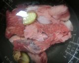 どて飯スジ肉入り　卵のせ　浪速の味作り方7写真