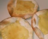 簡単3分おやつ♪餃子の皮でハチミツピザ作り方4写真