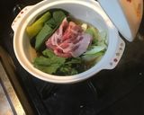 豚肉、ネギ、葉野菜の山椒小鍋作り方3写真