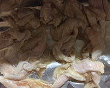 こんがり焼いた鶏皮の生春巻き(o^^o)作り方2写真