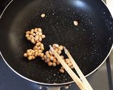 節分の豆が余ったらこれ！お砂糖がけお豆♡作り方2写真