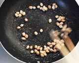 節分の豆が余ったらこれ！お砂糖がけお豆♡作り方3写真