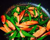 お弁当に☆ウインナーと絹さやの醤油炒め作り方5写真