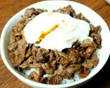すぐ出来る☆ポーチドエッグのせ牛焼肉丼♡作り方5写真