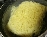 茹でてから炒めるソース焼きそば作り方2写真