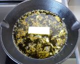 隠し味に肉の旨味!?ガーリックトースト作り方9写真
