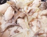 鶏ささみときのこのサワークリーム煮✩*+作り方6写真