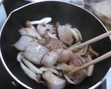豚とキャベツとしめじのみそミルク煮作り方2写真