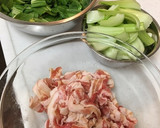 豚バラ肉と青梗菜のとろみ炒め作り方1写真