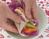 紫白菜でサラダラップ♪作り方8写真