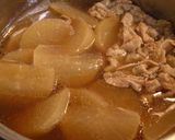 大根と豚バラ肉のコンソメで炊いたん★作り方4写真