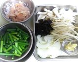 鶏肉とにんにくの芽の牡蛎油炒め作り方1写真